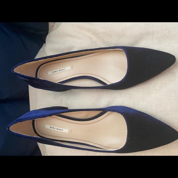 Blue Velvet stack heel by Zara basic never worn - Picture 5 of 5